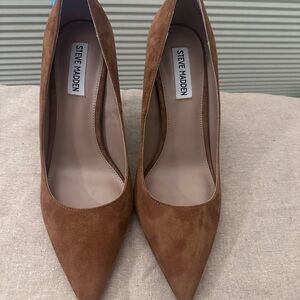 Steve Madden Tan Suede Heels very gently worn twice!